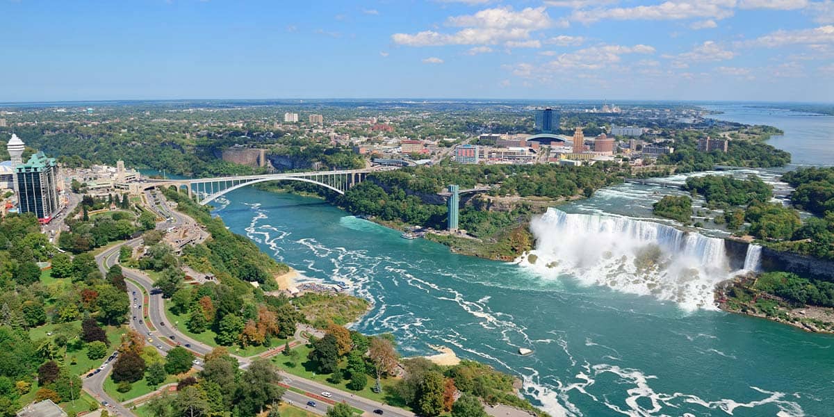 nigara falls canada vs american side